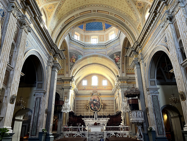 Interno cattedrale di oristano