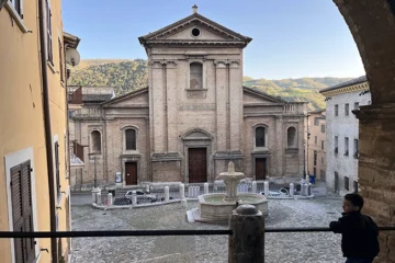 cosa vedere a fossombrone piazza mazzini