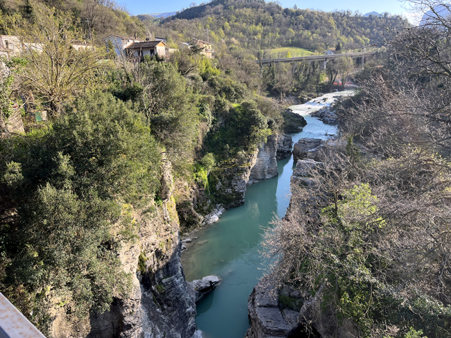 Marmitte dei Giganti, Fossombrone