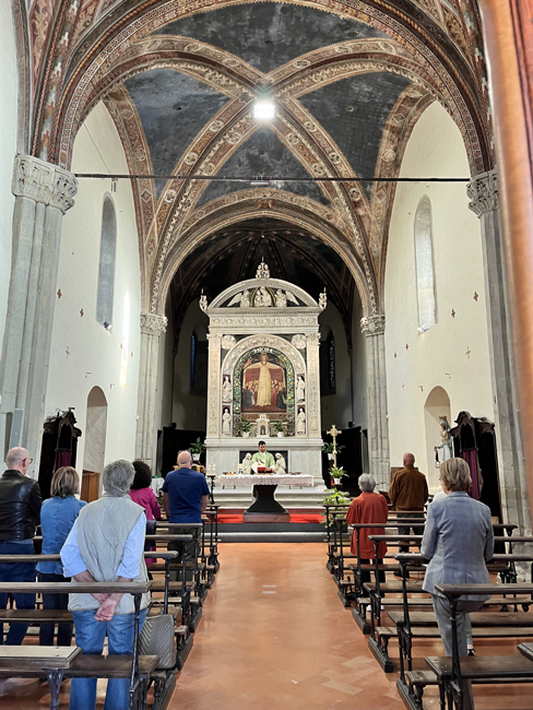 interno-chiesa-di-santa-maria-delle-grazie-arezzo