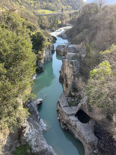 Marmitte dei Giganti, Fossombrone