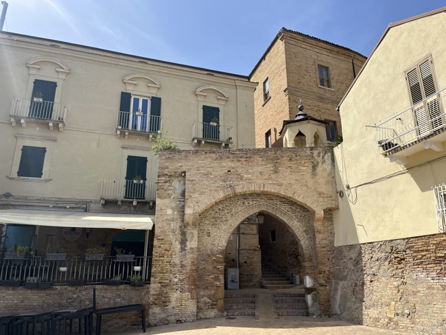 porta-catena-vasto