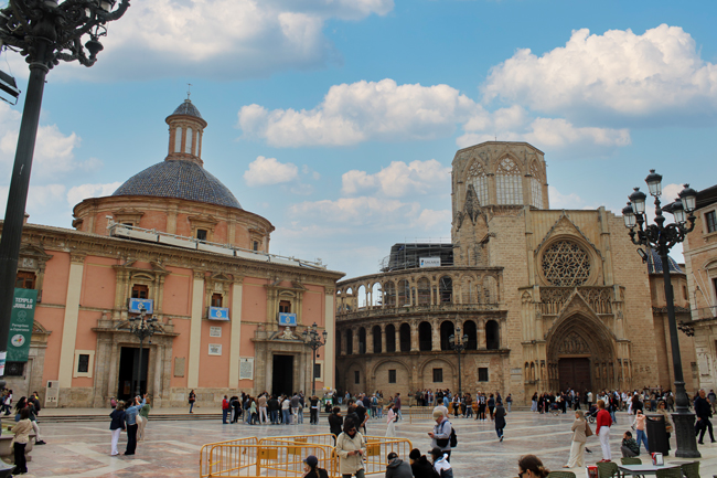 basilica-della-vergine-degli-abbandonati-e-cattedrale-santa-caliz-valencia