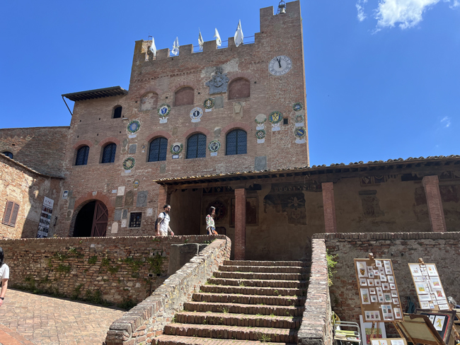 Certaldo: cosa vedere in un giorno o mezza giornata Palazzo Pretorio, Certaldo