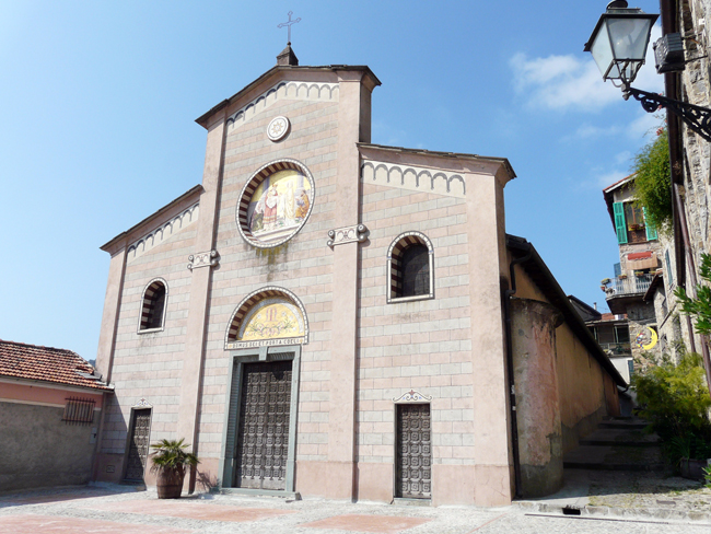 Apricale: cosa vedere in un giorno Chiesa della Purificazione, Apricale