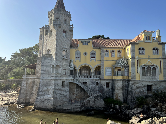Cosa vedere a Cascais e dintorni in un giorno Museu Condes de Castro Guimarães, Cascais