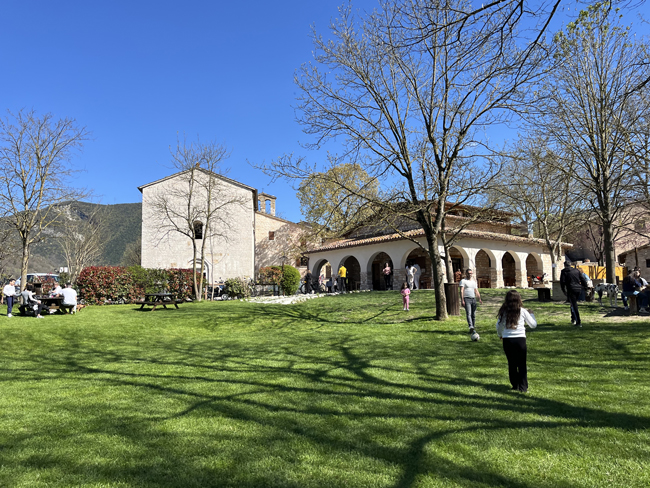 Abbazia di San Vincenzo al Furlo e Locanda dell'Abbazia, Pianacce - Acqualagna