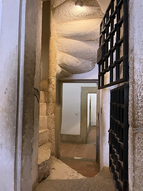 Cosa vedere a Coimbra in mezza giornata o un giorno Prigioni accademiche, Università di Coimbra