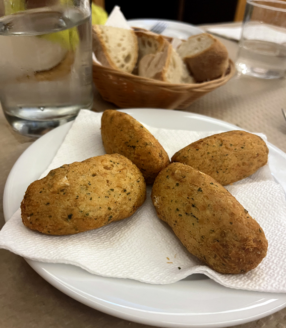 Pasteis de bacalhau