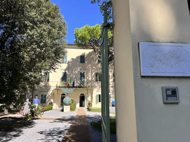 Forte dei Marmi: cosa vedere e fare, dove mangiare, info utili Villa Bertelli, Forte dei Marmi