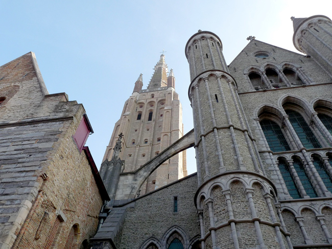 Bruges: cosa vedere in un giorno nella Venezia del Nord Europa Chiesa di Nostra Signora, Bruges