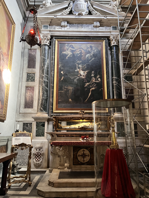 Cosa vedere a Pistoia in un giorno: itinerario con mappa Reliquia Santiago de Compostela, Cattedrale di Pistoia