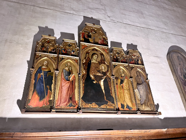 Cosa vedere a Pistoia in un giorno: itinerario con mappa Polittico di Taddeo Gaddi, Chiesa di San Giovanni Fuorcivitas - Pistoia
