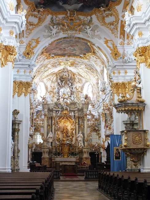 Ratisbona: cosa vedere in 2 giorni Interno, Basilica di Sant’Emmeram - Ratisbona