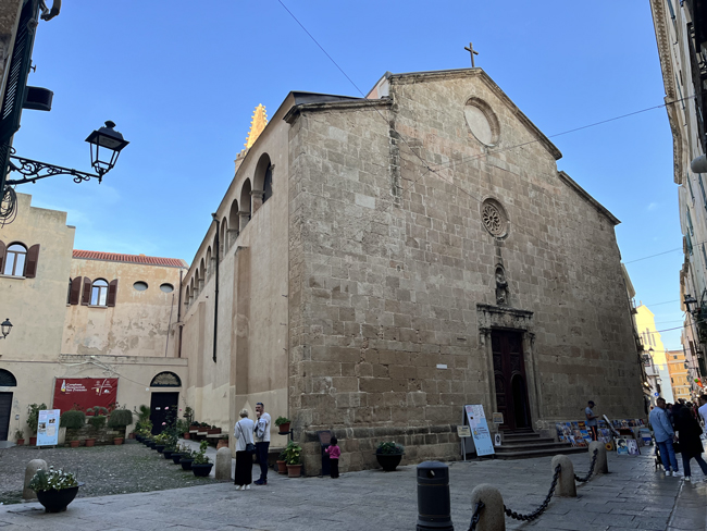 Cosa vedere ad Alghero e dintorni in un giorno Chiesa di San Francesco, Alghero