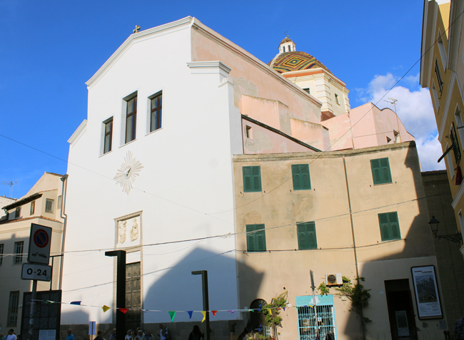 Cosa vedere ad Alghero e dintorni in un giorno Chiesa di San Michele, Alghero