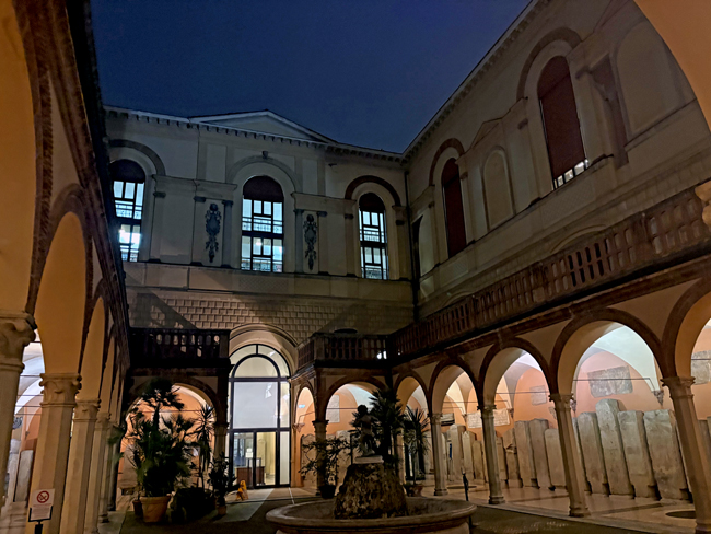 Cosa vedere a Bologna in 2 giorni: arte, mercatini e sapori tipici Museo Archeologico di Bologna