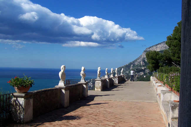 Cosa vedere a Ravello in un giorno, perla della Costiera Amalfitana Villa Cimbrone, Ravello