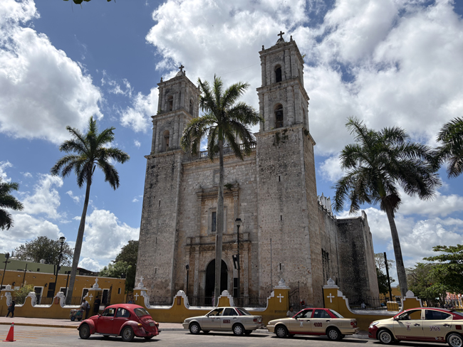 Valladolid e dintorni: cosa vedere in un giorno - Yucatan Cattedrale di San Gervasio, Valladolid