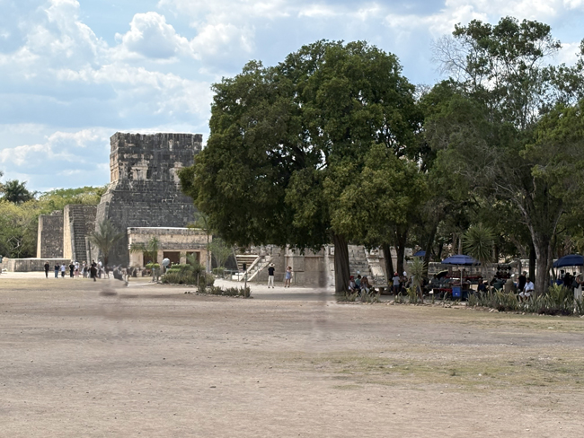 Visitare Chichén Itzà: info e consigli per vedere una delle 7 meraviglie al mondo Campo della pelota, Chichén Itzà