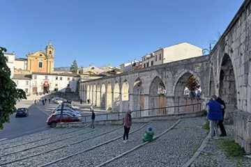Cosa vedere a Sulmona in mezza giornata, itinerario e mappa cosa vedere a sulmona in mezza giornata