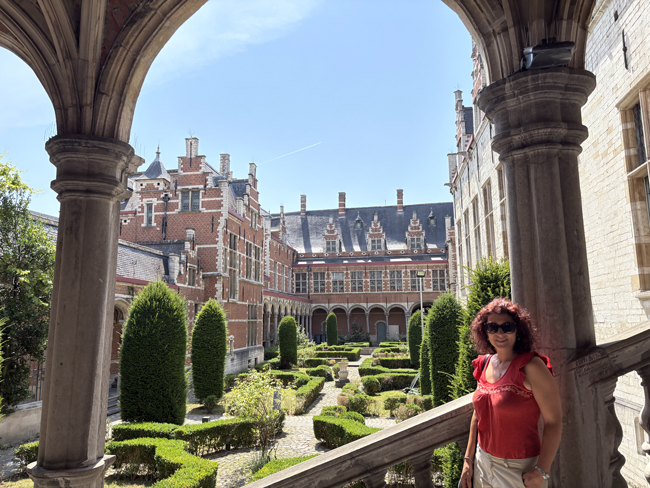 Cosa vedere a Mechelen in un giorno, il gioiello delle Fiandre Giardini del Palazzo di Margherita d'Austria, Mechelen