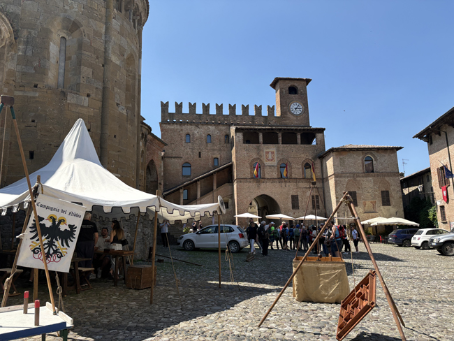 Cosa vedere a Castell'Arquato e dintorni, borgo medievale Giochi medievali, Castell'Arquato