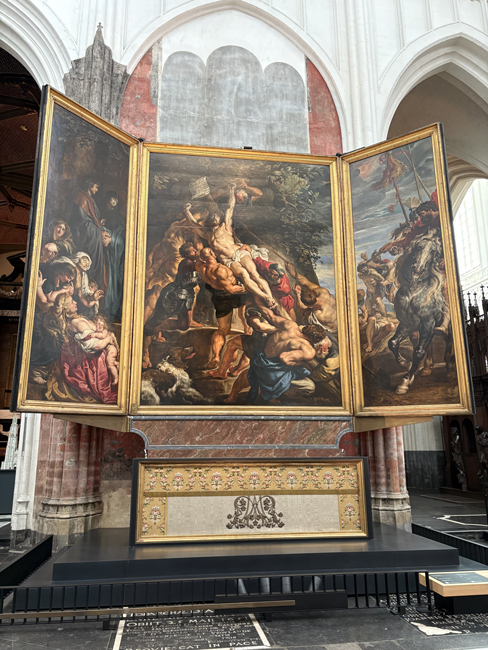 Cosa vedere in un giorno ad Anversa: itinerario e mappa Innalzamento della Croce di Rubens, Cattedrale di Anversa