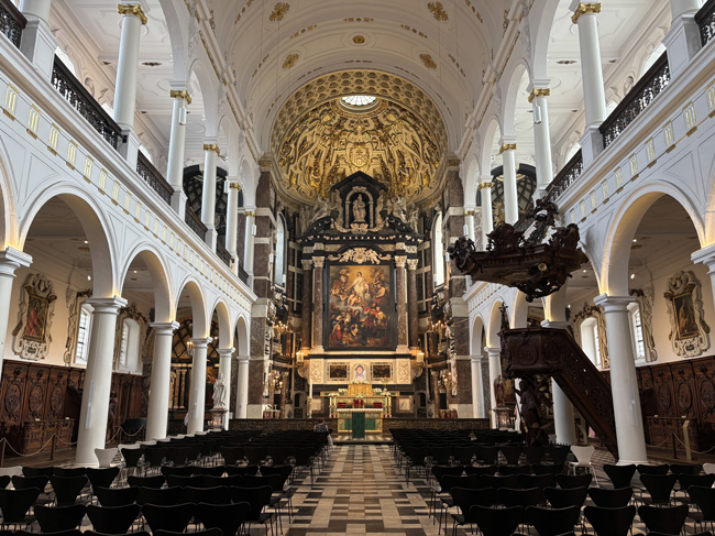 Cosa vedere in un giorno ad Anversa: itinerario e mappa Interno, Chiesa di San Carlo Borromeo - Anversa