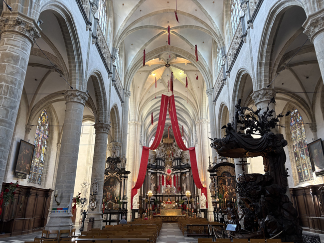Cosa vedere in un giorno ad Anversa: itinerario e mappa Interno, Chiesa di Sant'Andrea - Anversa