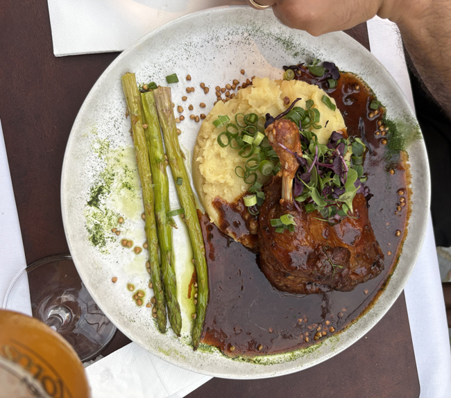 Cosa vedere a Mechelen in un giorno, il gioiello delle Fiandre Ristorante Puro
