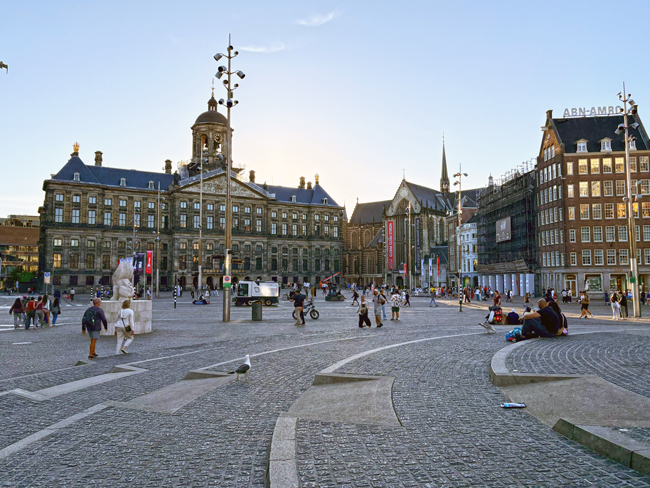 Cosa vedere ad Amsterdam in 3 giorni: itinerario e mappa Palazzo Reale, Piazza Dam - Amsterdam