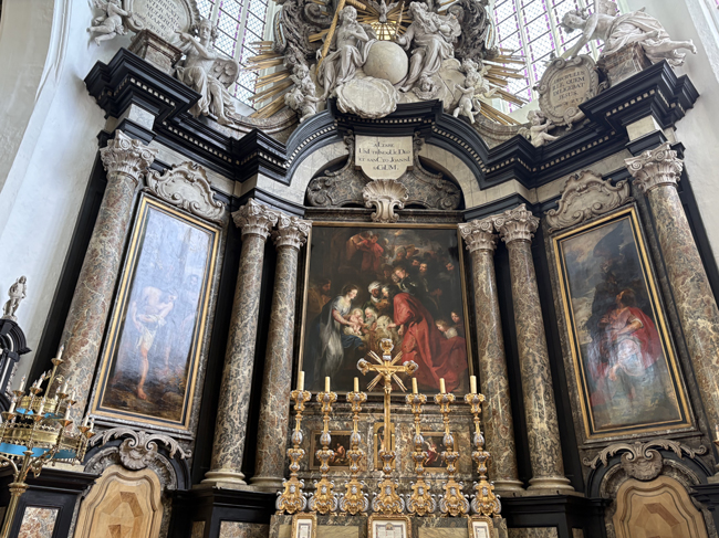 Cosa vedere a Mechelen in un giorno, il gioiello delle Fiandre "Adorazione dei Magi di Rubens", Chiesa di San Giovanni - Mechelen