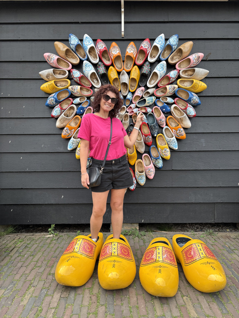 Visitare Zaanse Schans e Zaandam: cosa vedere, come arrivare e info utili zoccoli-olandesi-zaanse-schans