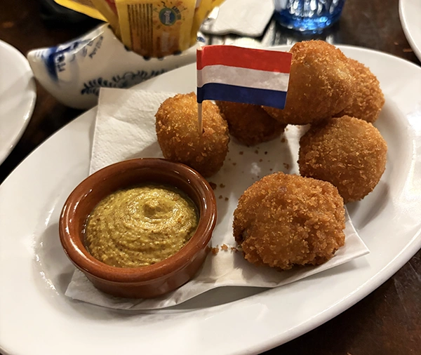 cosa mangiare ad Amsterdam piatti tipici olandesi