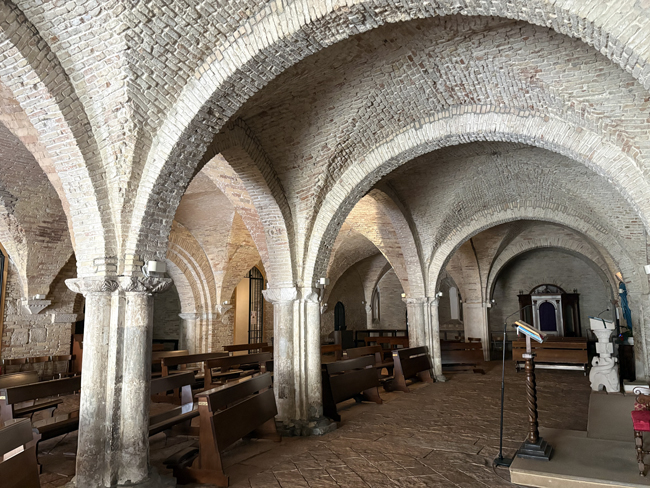 Cosa vedere a Chieti in un giorno: itinerario e mappa Cripta, Duomo di Chieti