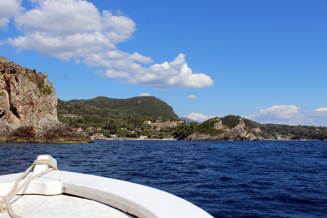 Cosa vedere a Corfù in 2 giorni: tour on the road dell'isola Crociera a Paleokastritsa, Isola di Corfù